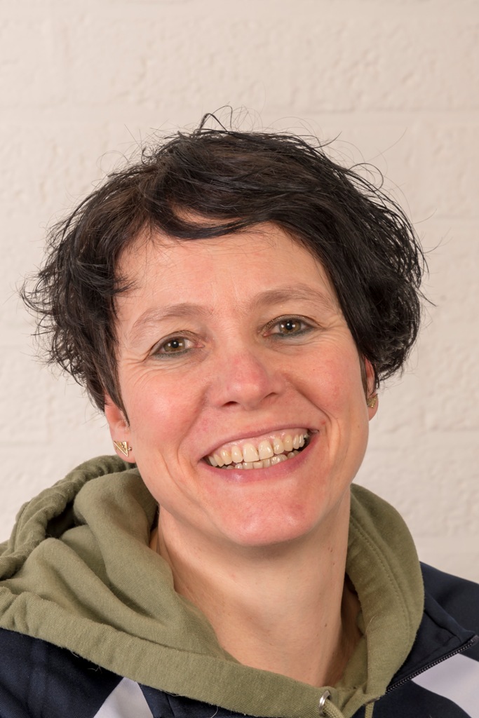 Dames 5 - Portret - 2018 - Susanne van Roden - 129