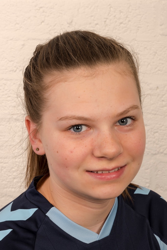 Meisjes B - Portret - 2018 - Marit van der Goes - 8