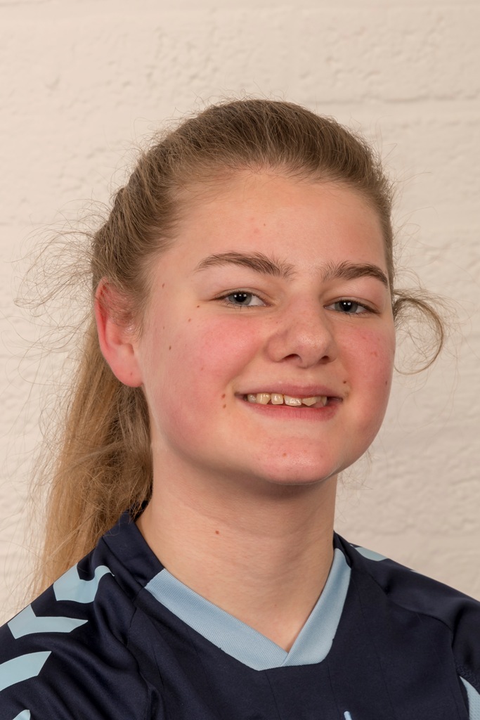 Meisjes C1 - Portret - 2018 - Benthe Freriks - 13