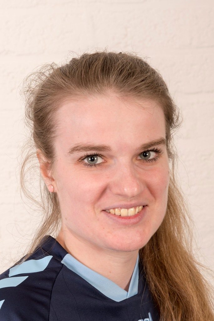 Dames 5 - Portret - 2018 - Roos Bijkerk - 93